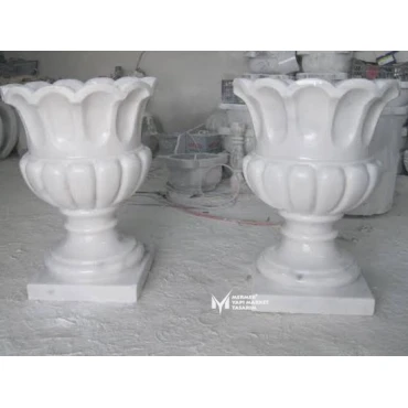 White Marble Frilly Cave Design Footed Flower Pot