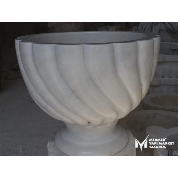 White Marble Spiral Design Footed Hammam...